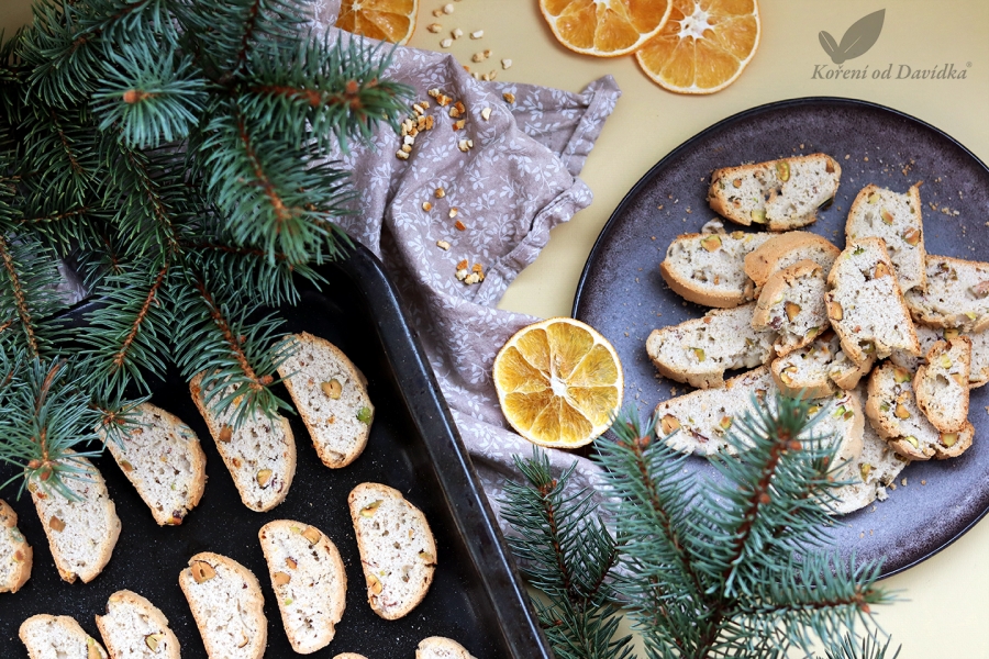 Biscotti s pomerančovou kůrou a pistáciemi