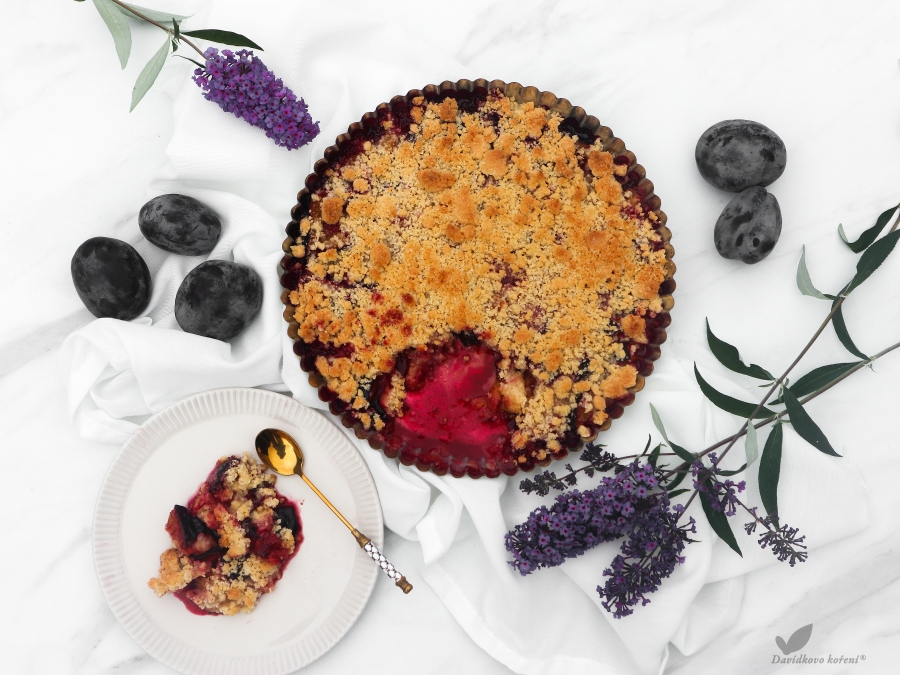 Švestkový crumble